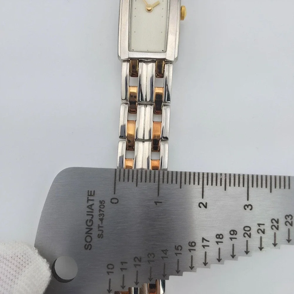 Vtg SEIKO Ladies Watch 4N00-7089 White Rectangle Dial Silver Gold Plate 7.25